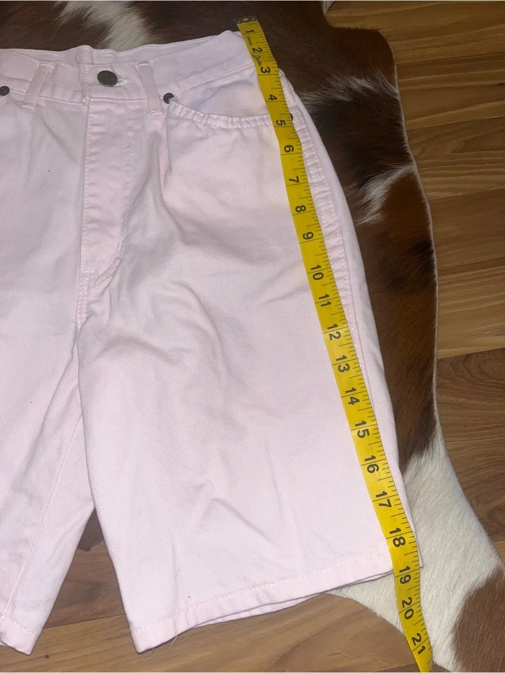 Vintage CHIC brand light pink Bermuda shorts size 24 (0) GUC